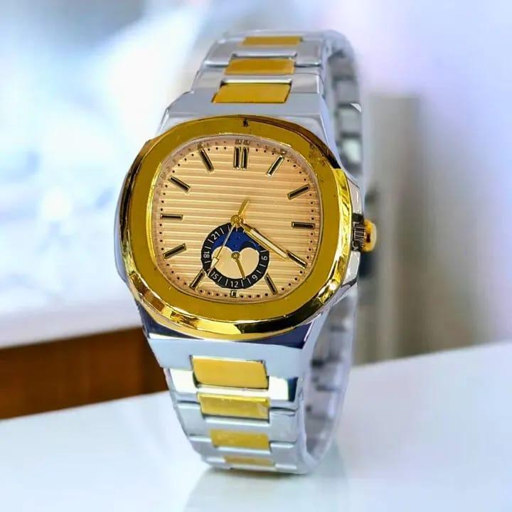 Men's movement quartz water resistant watch